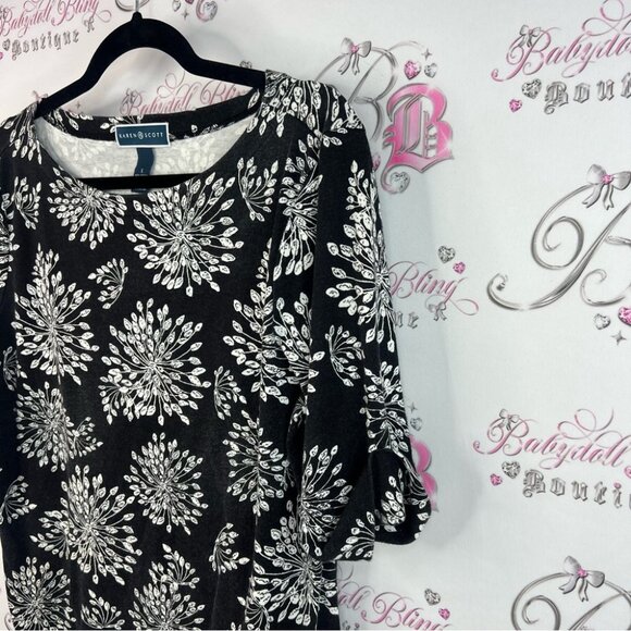 Karen Scott top shirt firework flowers floral  Black and White Floral Blouse - Picture 4 of 14